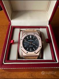 un bello orologio automatico colore oro rosa