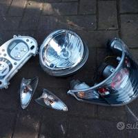 Beverly 125 07 : scudo km faro forcella