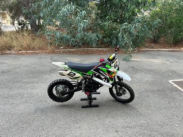 Pit bike