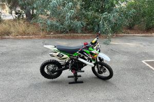 Pit bike