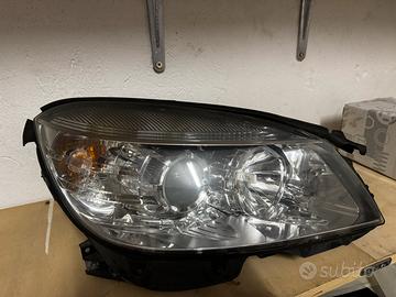Faro anteriore mercedes C220