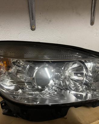 Faro anteriore mercedes C220