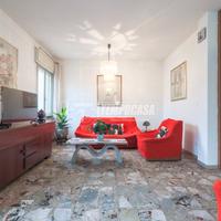 AMPIO APPARTAMENTO IN ZONA CAMPUS UNIVERSITA'