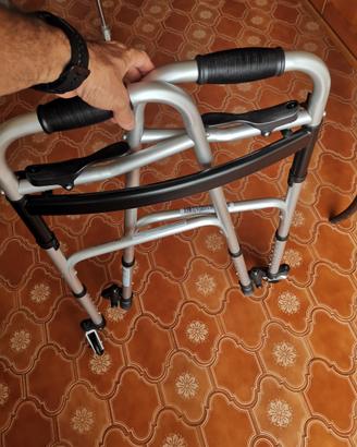 Deambulatore per anziani