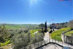 Appartamento Panoramico a Ostra (AN)