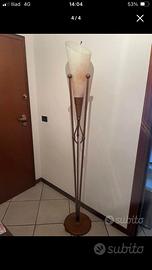 Lampada da terra artigianale in ferro battuto