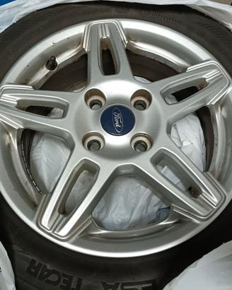 Cerchi e gomme R15