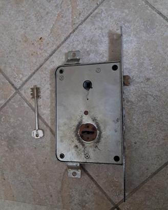 serratura porta blindata