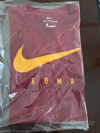 Maglie as Roma