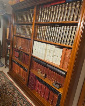 enciclopedia Treccani e volumi di pregio