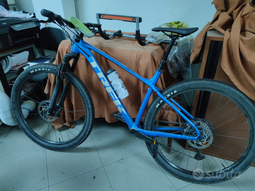 Bicicletta Mountain bike X-Caliber 9