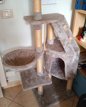 albero per gatti