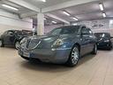 lancia-thesis-2-4-jtd-20v-emblema