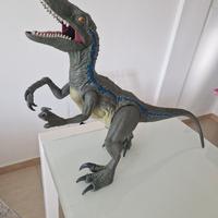 Dinosauro Jurassic World. Velociraptor Blu