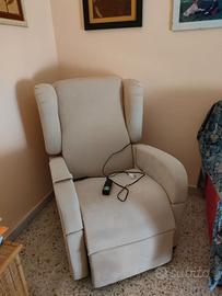Poltrona reclinabile elettrica
