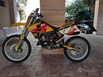 Suzuki RM 125 - 2001