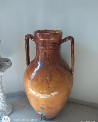 Giarre di terracotta