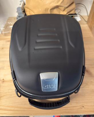 Borsa serbatoio Givi ST605+