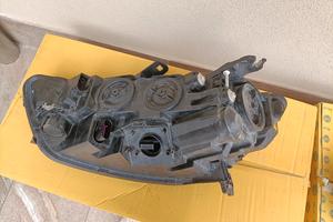 fari originali Audi A6 anno 2015