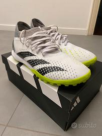 Scarpini calcetto Adidas Predator