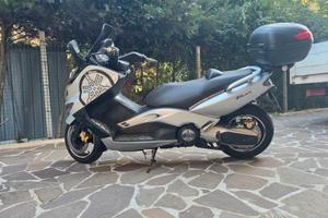 Yamaha T Max - 2002