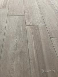 Piastrelle effetto legno
