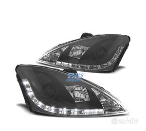 FARI PER FORD FOCUS 01-04 LUCE DIURNA A LED FONDO 