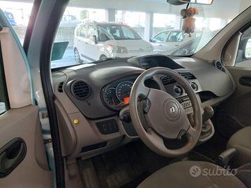 Renault kangoo per trasporto disabili 