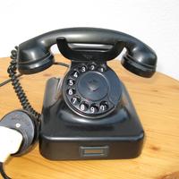 Telefono in bachelite