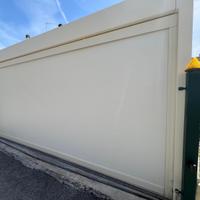 Tenda motorizzata in pvc
