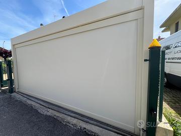 Tenda motorizzata in pvc