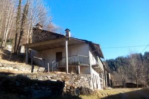 CASCINA a Valchiusa (Valchiusella -TO-)