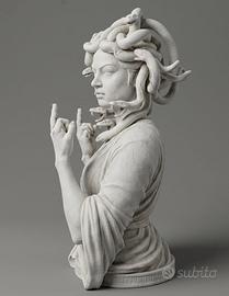 Dea della scrivania - Medusa