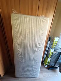 Letto richiudibile con materasso