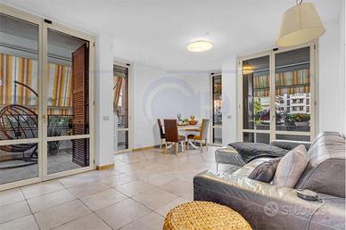 TRILOCALE DI 113MQ CON TERRAZZINO CANTINA E BOX