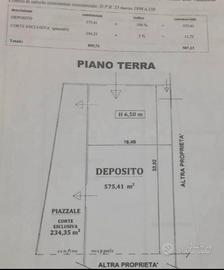 900 mq. Di capannone leggere