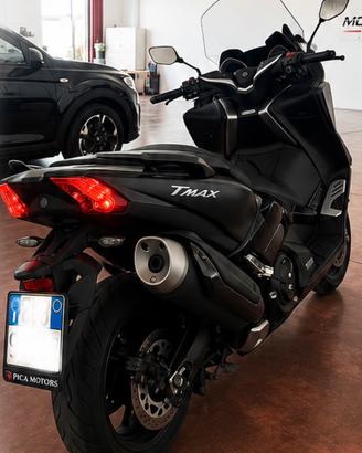 T-Max 530 DX 2018 Top di Gamma