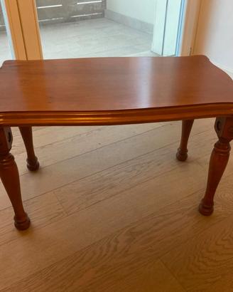 Tavolino basso in legno