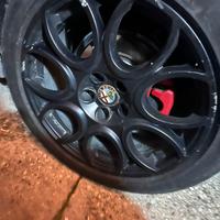 4 cerchi con 4 gomme