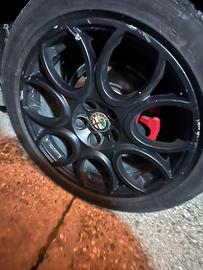 4 cerchi con 4 gomme