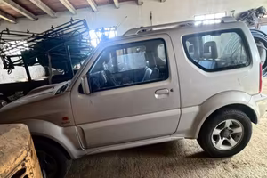 Suzuki jimmy  anno 2007 .tenuto bene .