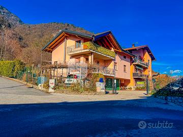 Elegante villa bifamiliare