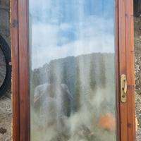 finestra in legno
