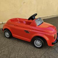 Bella Fiat 500 a pedali Toys Toys autorizzata Fiat