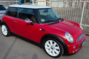 MINI COOPER R50 restyling 