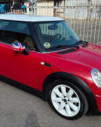 MINI COOPER R50 restyling 