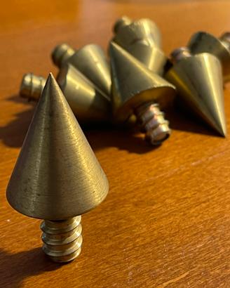 8 punte spikes M8 in ottone per diffusori Hi-Fi