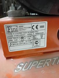 compressore, trapano, smerigliatrice