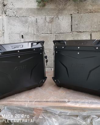Givi trekker Outback evo 37 /33 coppia di borse 