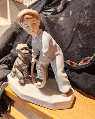 Statuina porcellana anni 60 Zlosnay firma SINKO'